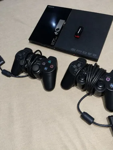 Playstation 2+ pendrive+ manetes