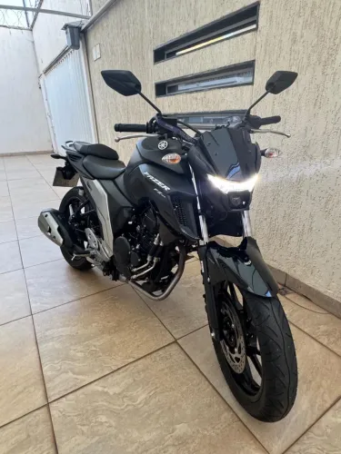 Vendo YAMAHA Fazer