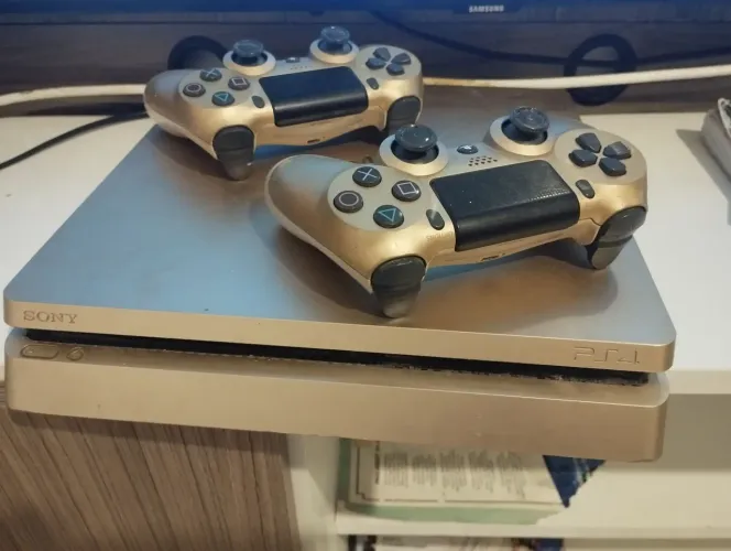 Urgente!!!PS4 1Tb Troco por iPhone