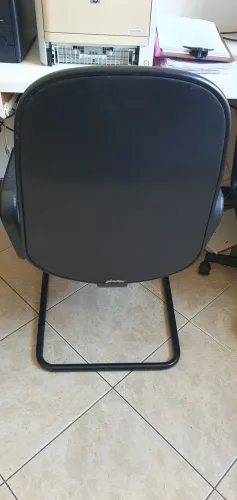 Cadeira para escritório em couro