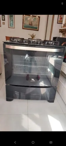 Fogão Eletrolux 76gs mesa de vidro com 5 bocas!