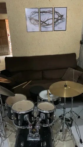 Bateria vogga talent bumbo 20 acompanha kit pratos, Bags e tapete