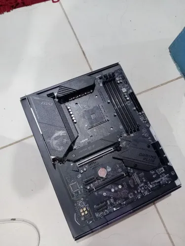 Placa Mãe MSI b550 gaming plus