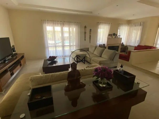 Casa à venda - Condomínio fechado - Parque Dom Henrique I - Cotia - 557m².