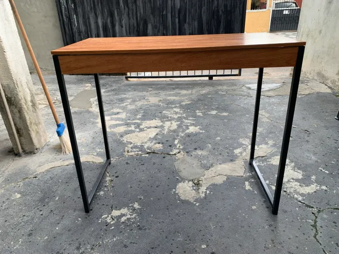 Mesa e cadeira!