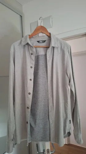 Camisa The North Face cinza M