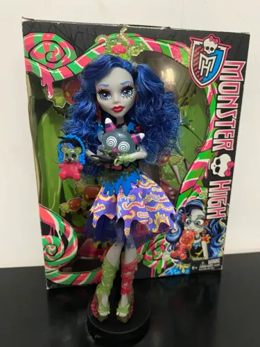 Monster high ghoulia sweet screams 