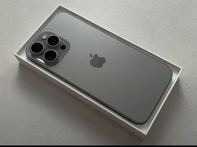 IPHONE 16 PRO MAX C/CAIXA