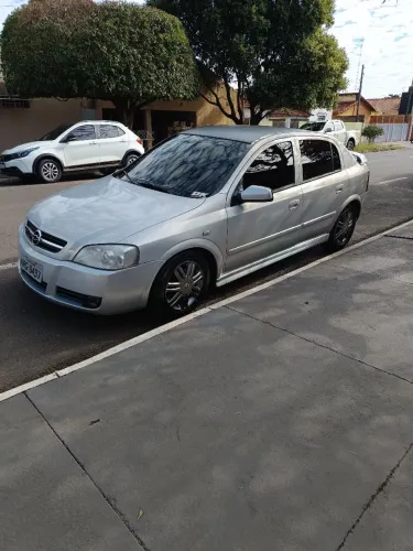 Chevrolet Astra 2.0 8V/ CD 2.0 8V Hatchback 5P MEC 2004