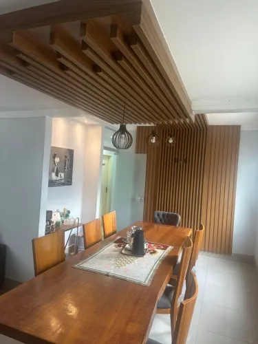 Alugo casa