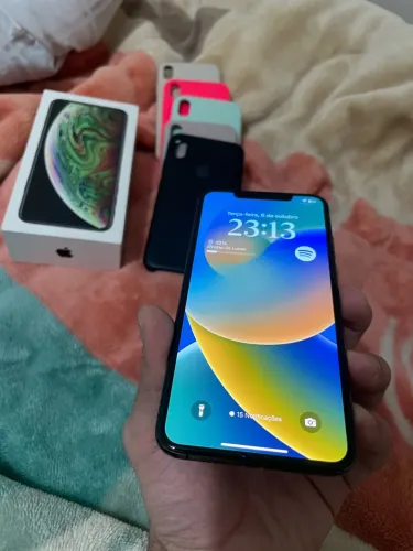 iPhone XS Max 64GB | 77% Bateria | Face ID | Tudo Funcionando | +5 capinhas