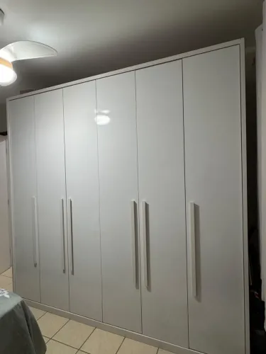 GUARDA-ROUPA 6 PORTAS CASAL - BEM CUIDADO