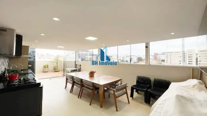 Apartamento de Cobertura de 2 quartos com suíte 2 vagas e elevador no bairro Castelo - Bel