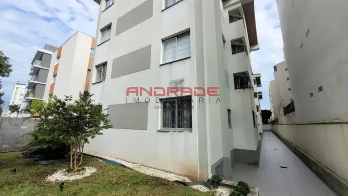 Apartamento de 3 quartos e 65m² para locação na Vila Izabel, Curitiba/PR - AP0768-AND
