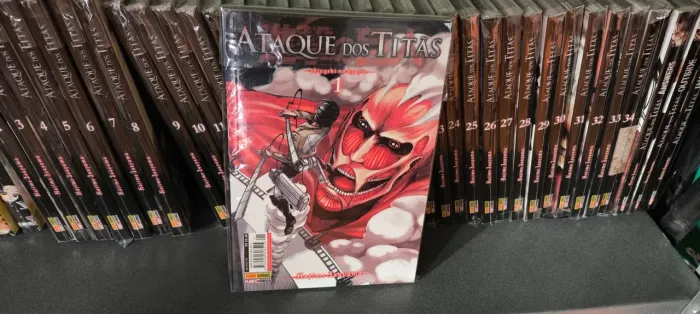 Coleção Completa Attack on Titan (1-34) + 3 Guidebooks (Inside, Outside, Answers)