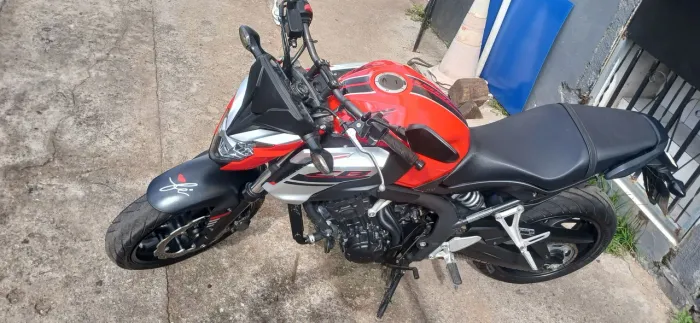 VENDO HONDA CBR 650F FLEX EM EXCELENTE ESTADO DE CONSERVAÇÃO,  UNICO DONO SO PEGA E RODAR.