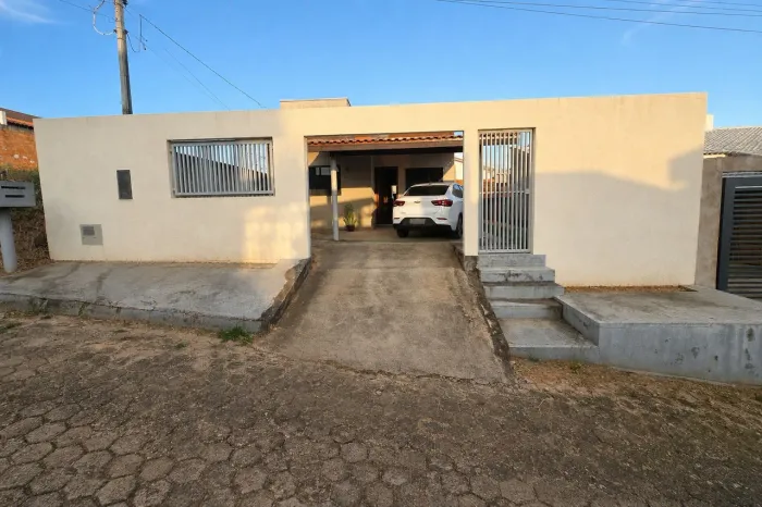 Casa à venda no Colina Park I | 300m² | 2 quartos sendo 1 suíte