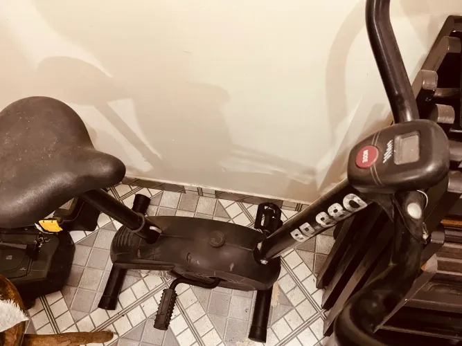 Doação: Bicicleta Ergométrica BP?880 em ótimo estado