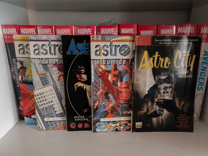 Astro City (5 volumes)