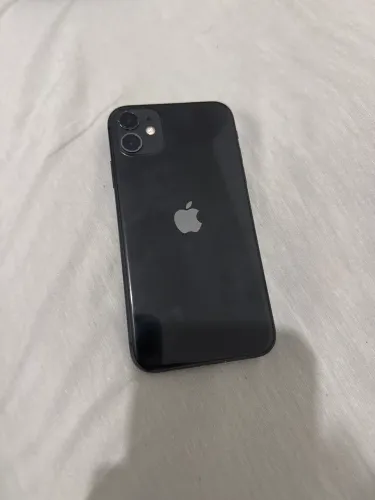 iPhone 11 128 GB 73% 