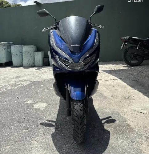 Vendo PCX em perfeito estado 