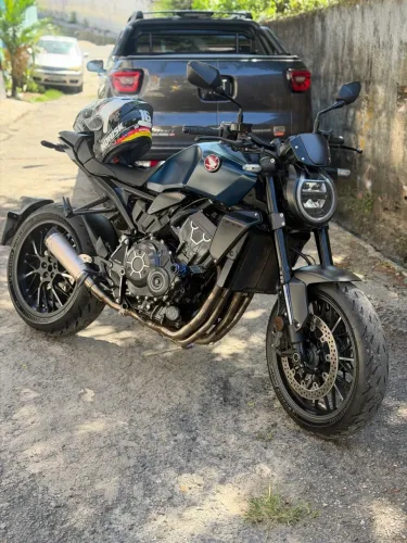 CB1000r BLACK EDITION ÚNICO DONO