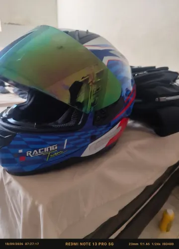 Capacete