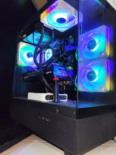 PC Gamer Ryzen 7 5700X + RX 7600 XT + 32GB RAM + SSD NVMe 2TB