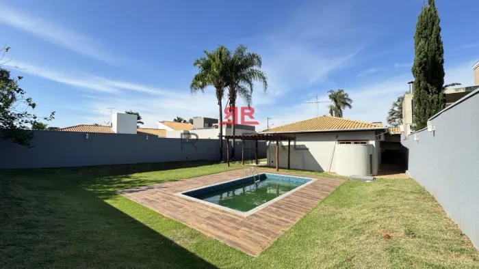 Casa para venda com 600 m² e 3 quartos, sendo 1 suíte no Residencial Primavera