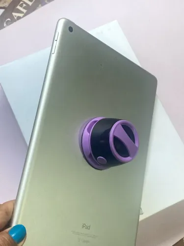 iPad 6ª geração Apple funcionando com alguns detalhes de uso