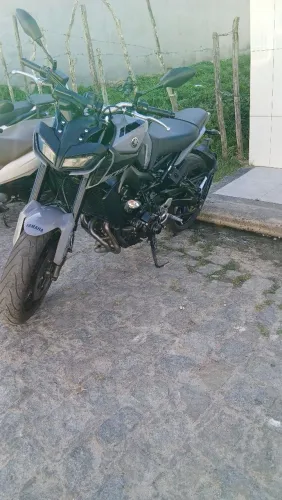 MT09 muito zera vai com us acessórios protetores de moto vai com