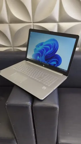 Notebook Hp Processador i3 10 geração Memória 8gb de ram Bateria boa Teclado númerico T