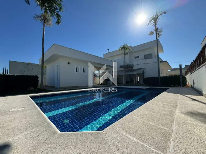Casa à Venda no Condomínio Terras de Vinhedo em Vinhedo-SP