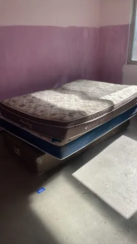 Vendo colchão de casal de molas
