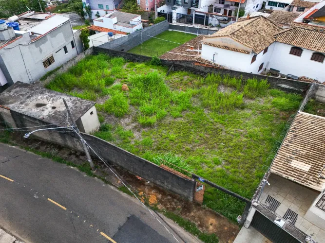 Terreno no Aeroporto com 600m2