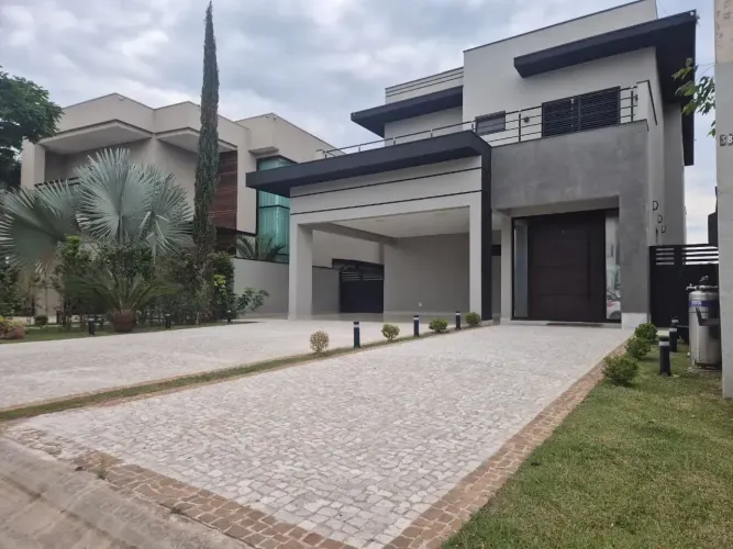 Apartamento para venda possui 280 metros quadrados com 4 quartos