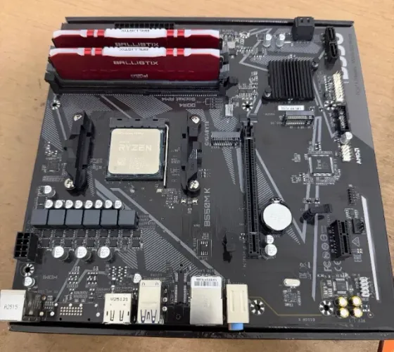 Kit 5900X DDR4 32gb(2x16) 3600MHZ B550m - Loja física