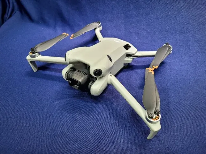 Drone Dji Mini 4 Pro Fly More Combo Plus RC2