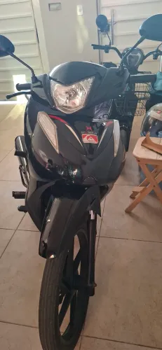 Vendo. Moto shineray 125 cc