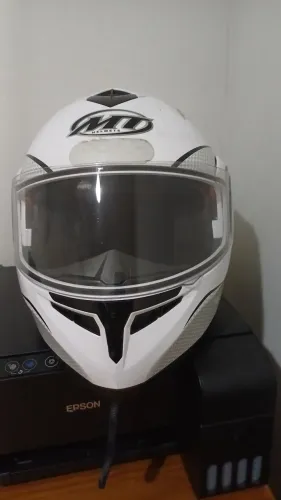 Capacete MT HELMETS IMPECÁVEL 