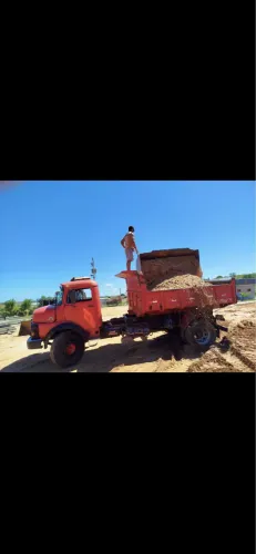 Mercedes 1113 caçamba