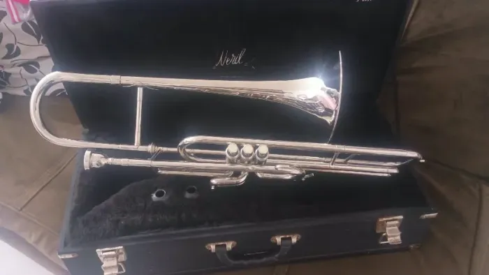 Trombone curto - Dó Marca. Weril F610 laqueado