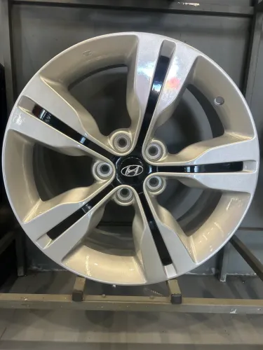 Jogo de rodas R18 5x114 Originais Veloster 