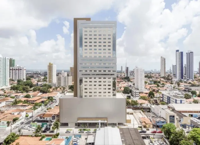 Excelente sala comercial no Bairro dos Estados, bem localizada, 96m², ideal para empresas.