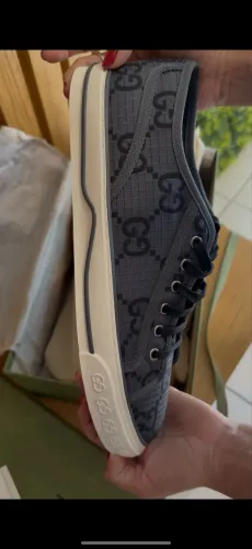 Tênis Gucci