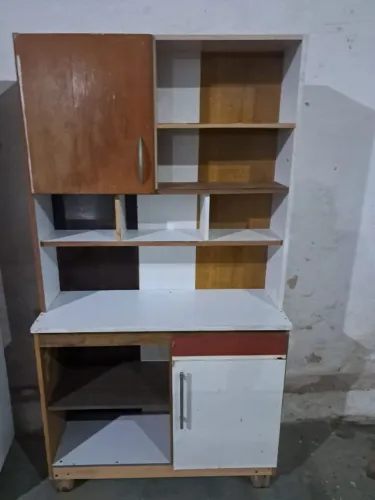 Lindo Armário de cozinha pra vender logo