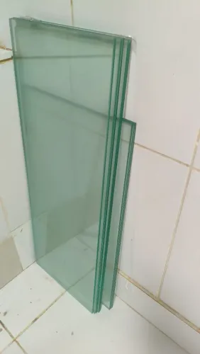 Vidro para prateleira LEIA