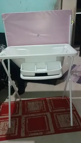 Banheira cm trocador e bebê conforto