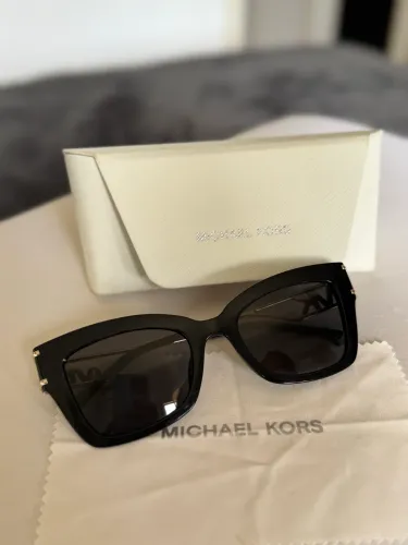 Óculos de sol Michael Kors