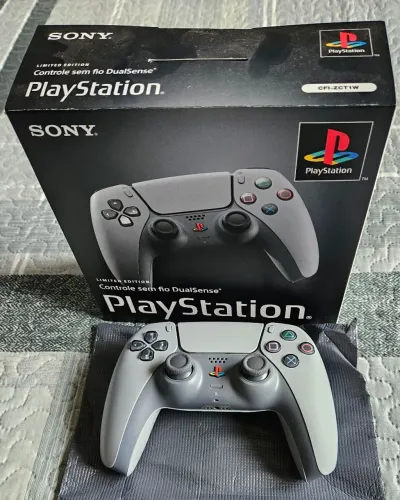 Dualsense PS5 30 Anos